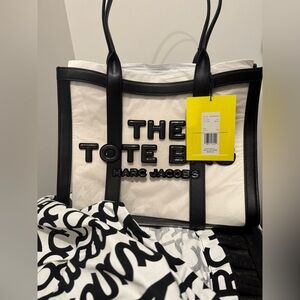 Marc Jacobs Clear Tote NWT with Black and Pink Accents